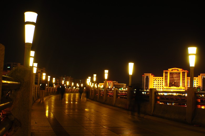 DSC_0090_.jpg