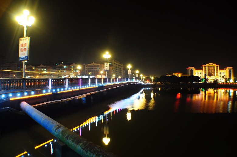 DSC_0103_.jpg
