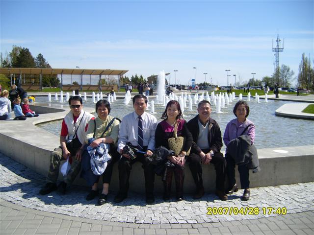 S7000112 (Small).JPG