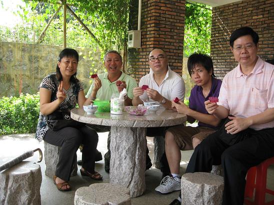 Ƭ 045.jpg