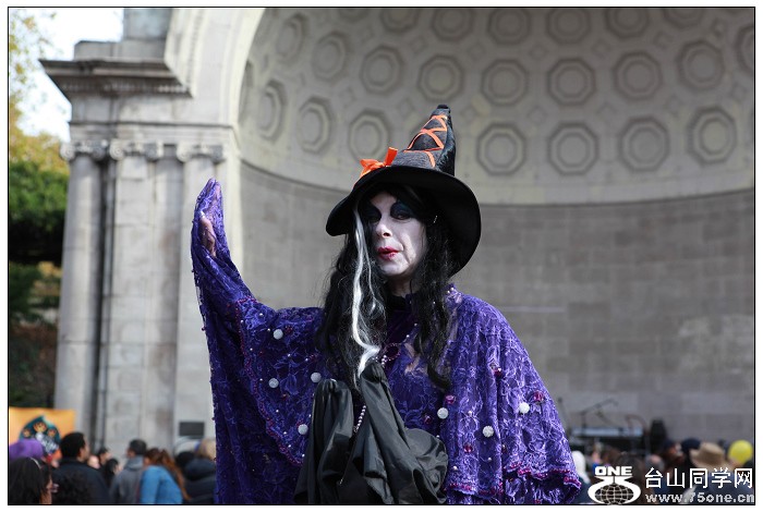 Halloween(}&#41;ǰϦ