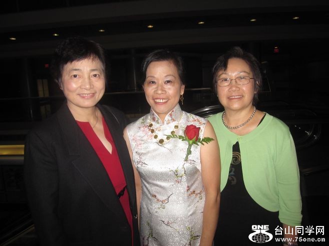 10-23-2010&nbsp;&nbsp;&nbsp;&nbsp;Wedding party 002.jpg