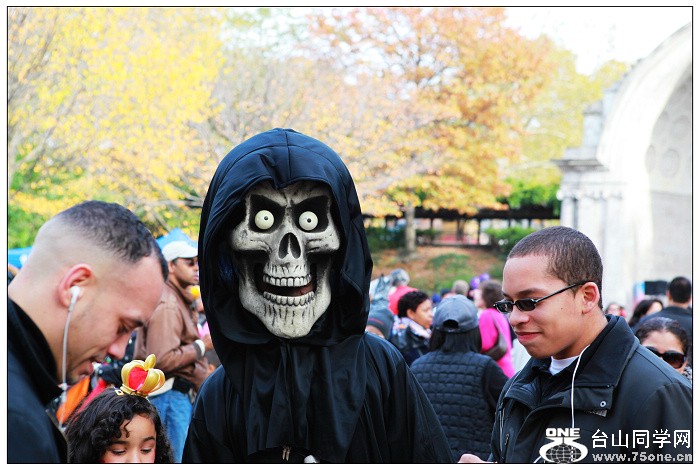 Halloween}