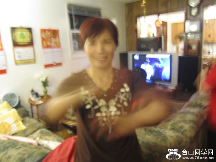 4-30-2011PARTY 024.jpg