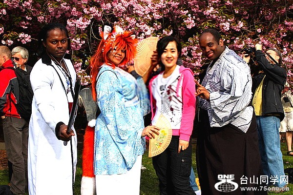 cherry-blossom-sakura-brooklyn-botanic-garden-cosplay-15_conew1.jpg