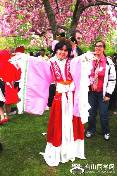 cherry-blossom-sakura-brooklyn-botanic-garden-cosplay-24_conew1.jpg