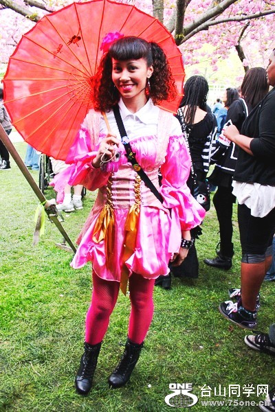 cherry-blossom-sakura-brooklyn-botanic-garden-cosplay-02_conew1.jpg