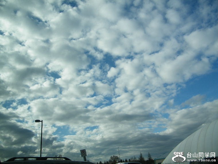 2011_0508desk0139.JPG