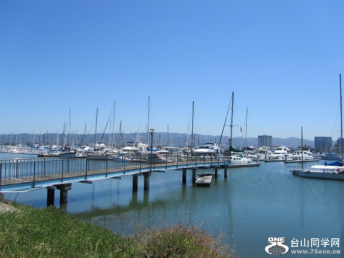 n044.jpg