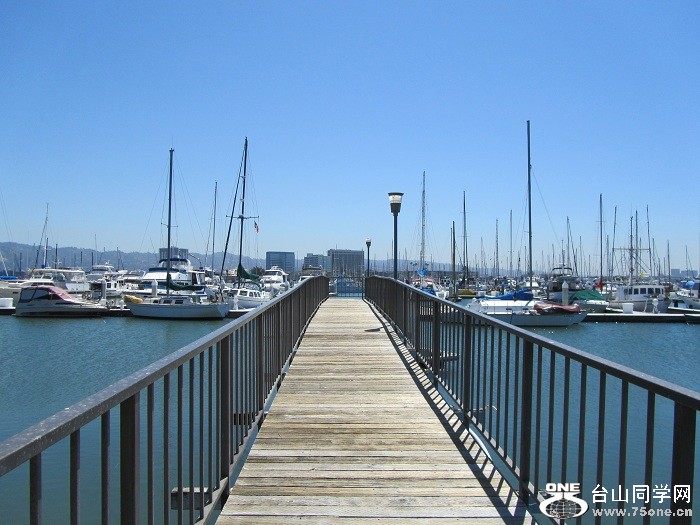 n045.jpg