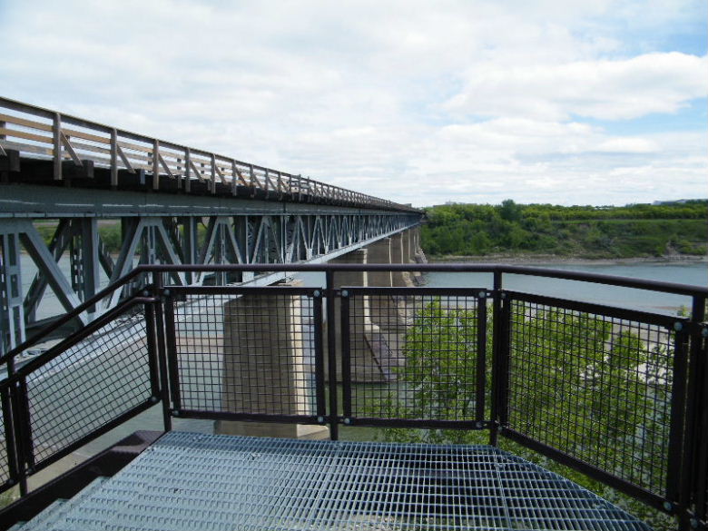 57.JPG