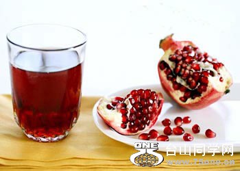 Pomegranate juice.jpg