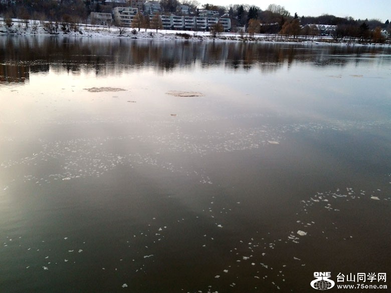 2011-11-08-12.05.09=.jpg