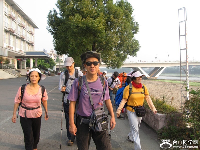 201111621572438820.jpg