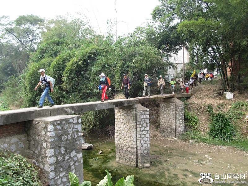 201111621572568172.jpg