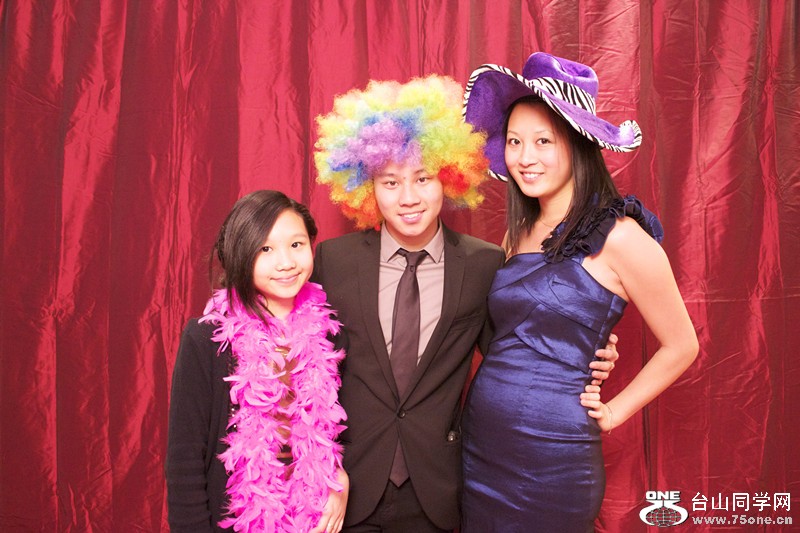 s Wedding-026._.jpg