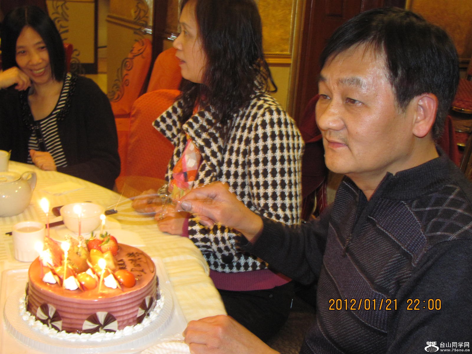Ƭ110 025.jpg