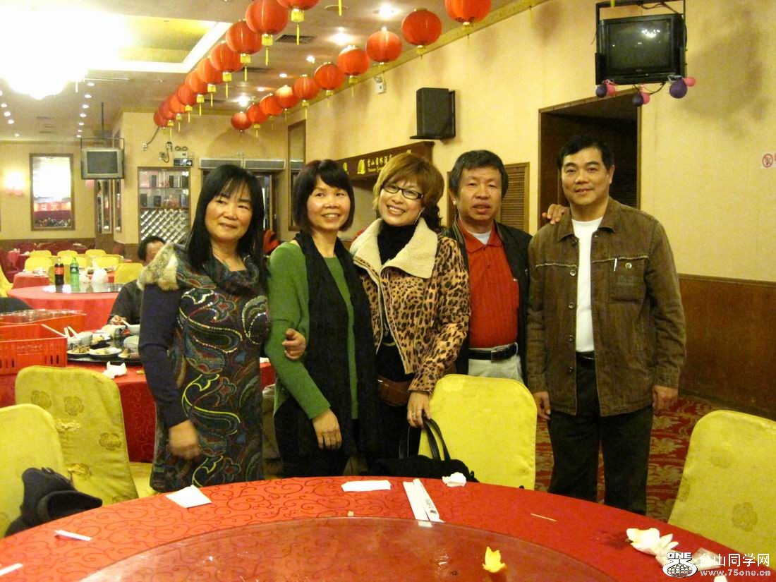 Ƭ 054.jpg