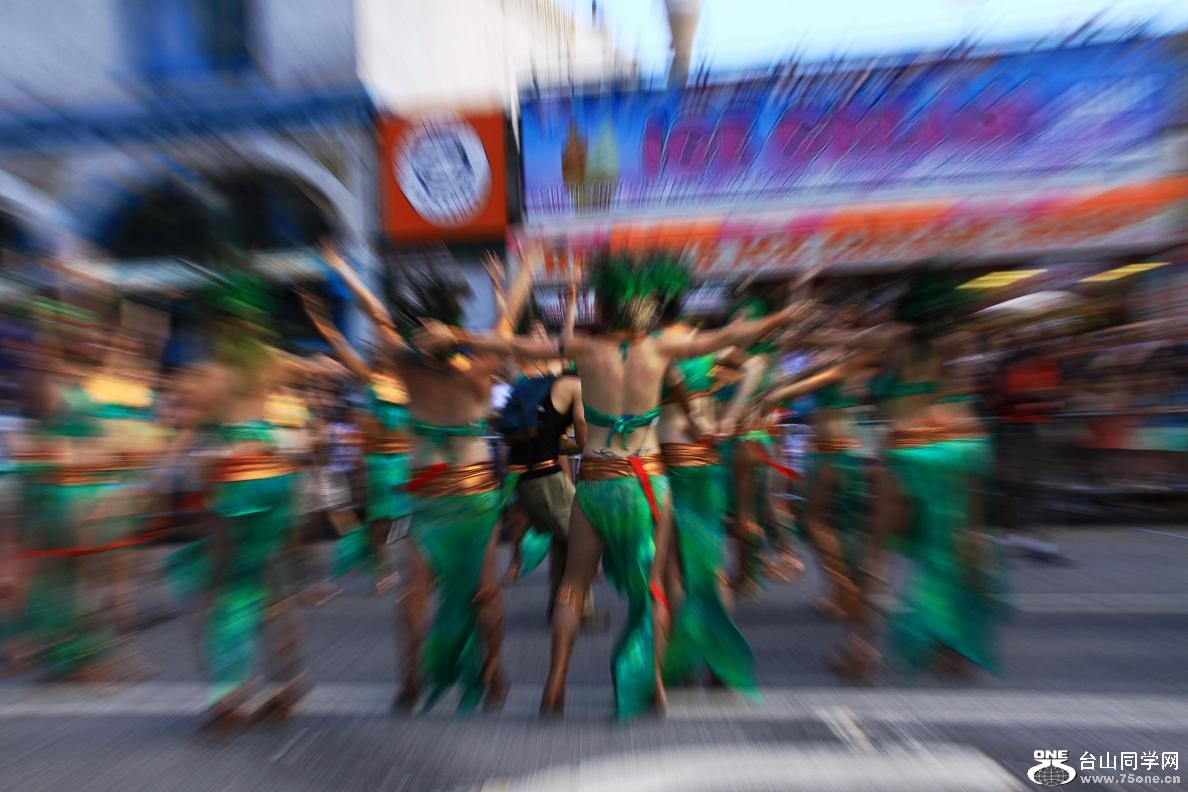 }u -~s~2012-1 618-a.jpg