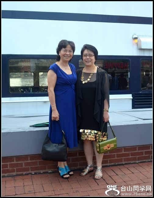 8-11-2012Wedding 2 030.jpg