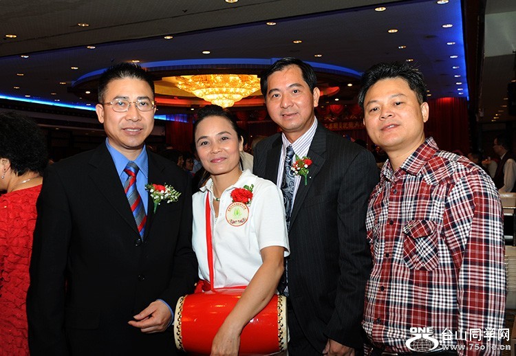 105_35102_93645cf214a6ed5[1].jpg