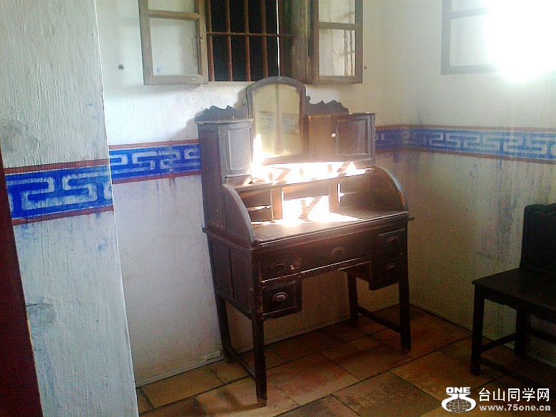Ƭ0270_conew1.jpg