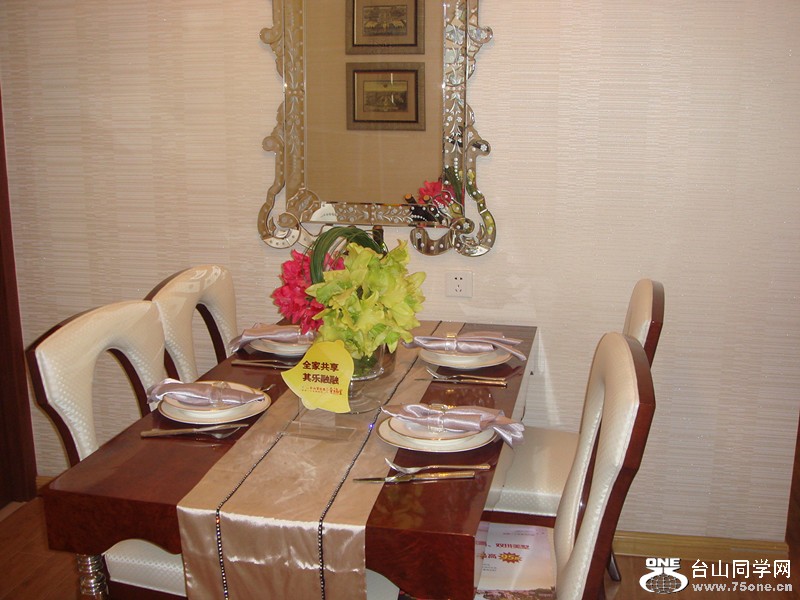 DSC00983_.jpg