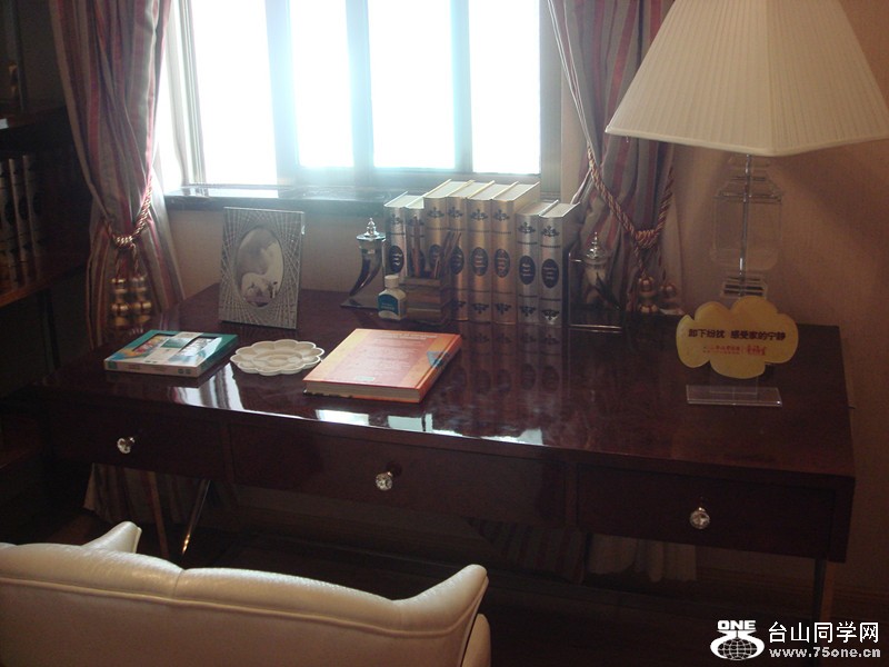 DSC00987_.jpg