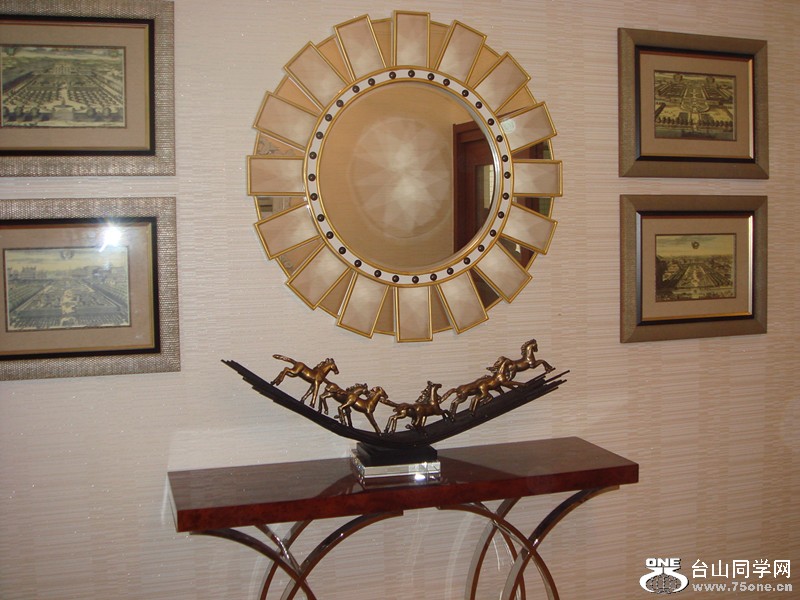 DSC00985_.jpg