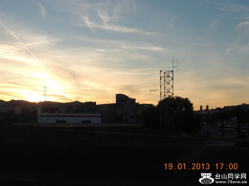 live pictures #3 408_.jpg