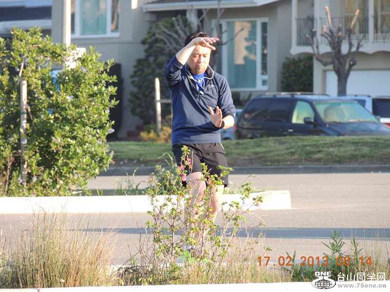 live pictures #3 1053_.jpg
