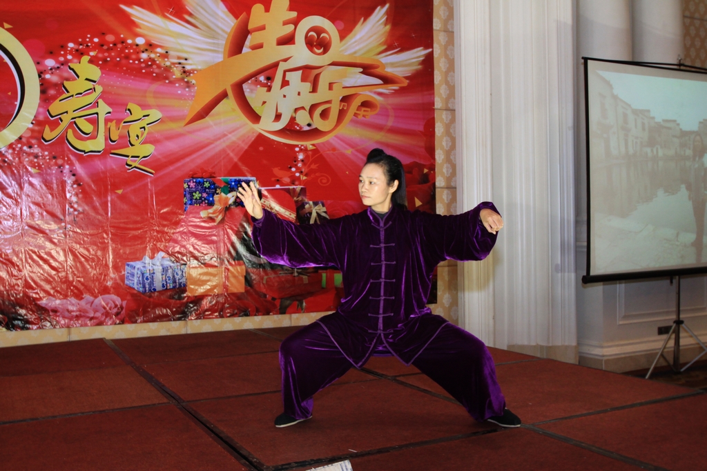 Ƭ 077.jpg