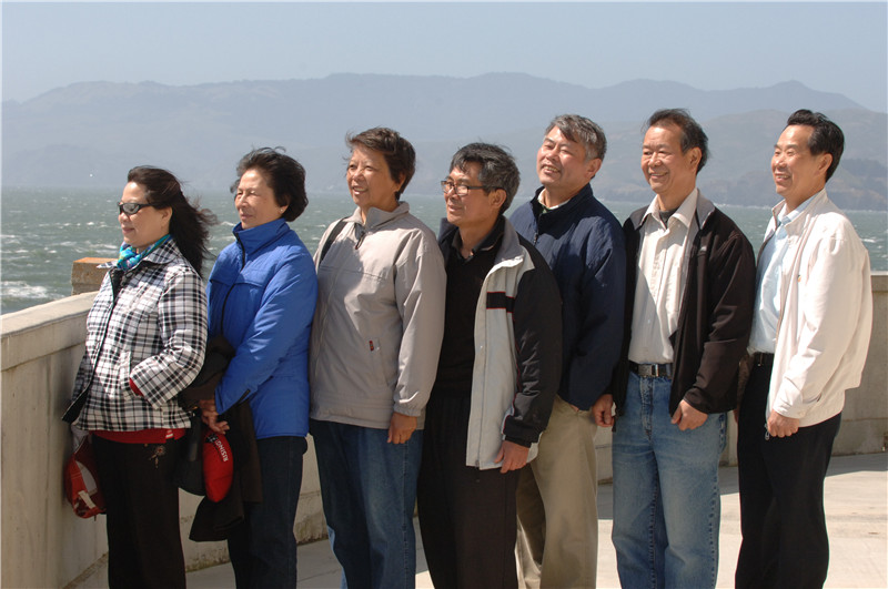  Ƭschoolmate reunion5-22-11 353.jpg