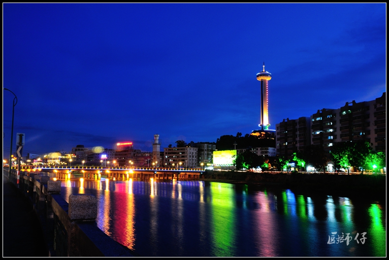 DSC_2977_.jpg