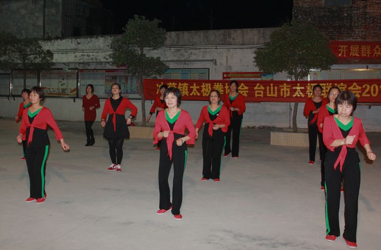 IMG_2045_.jpg