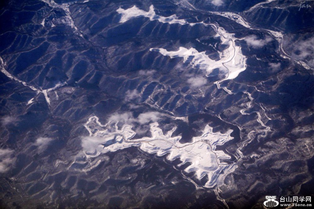 DSC03572_.jpg