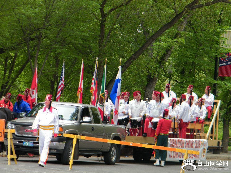 2009_0606desk0023.JPG