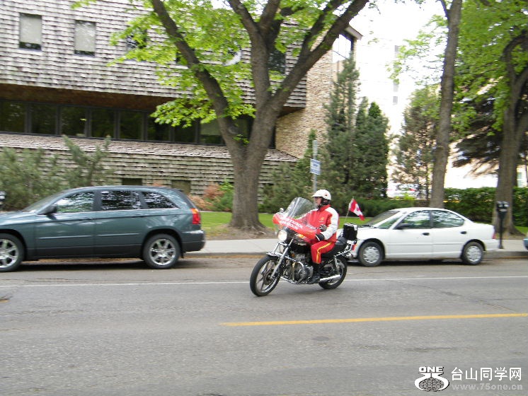 2009_0606desk0104.JPG