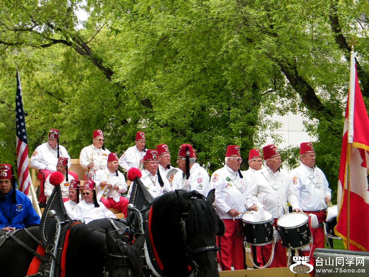 2009_0606desk0031.JPG