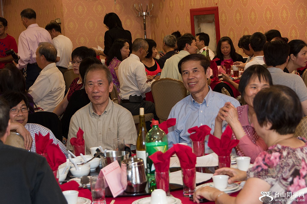 2501279744-30770506.jpg