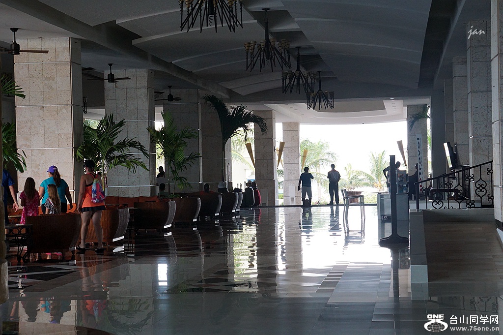 DSC07378_.jpg