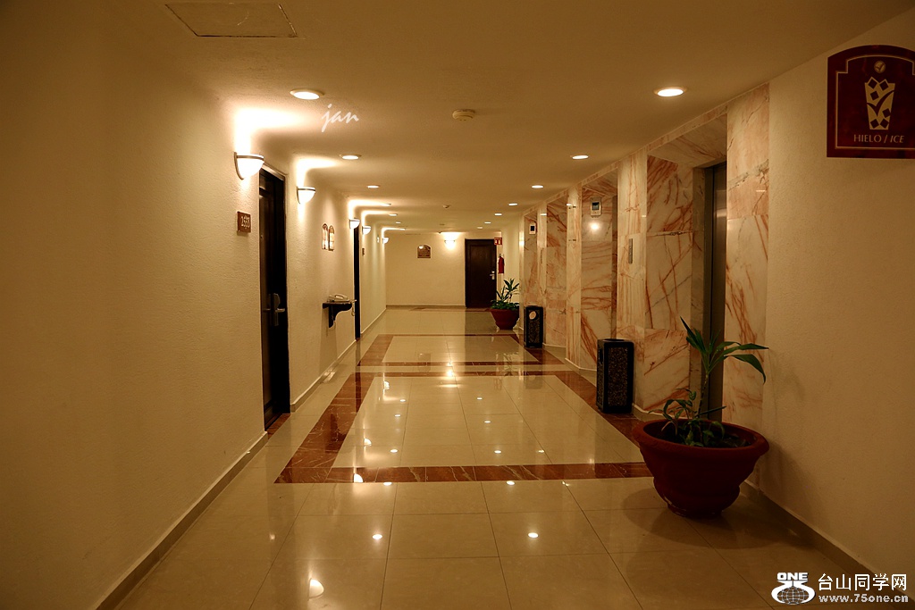 IMG_3545_a.jpg