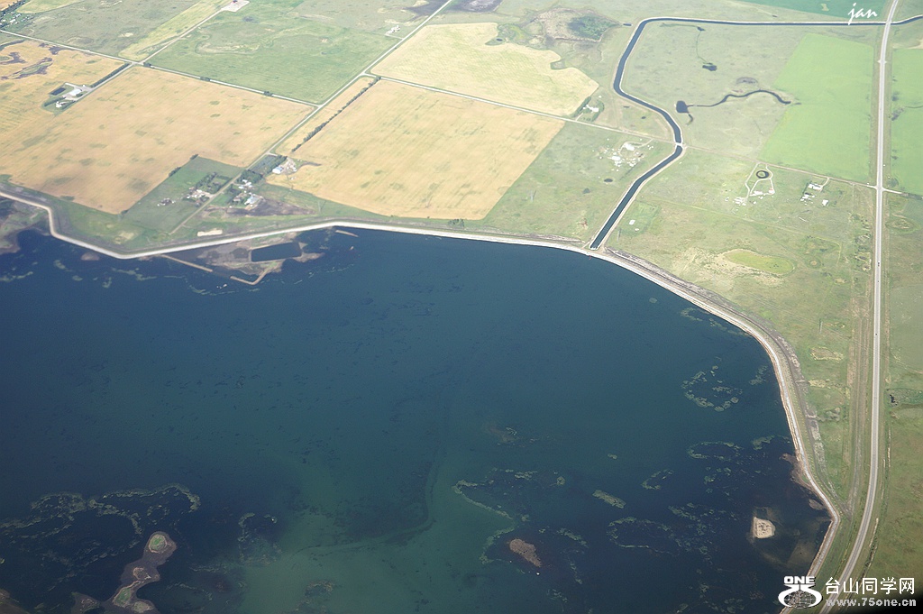 DSC09001_.jpg