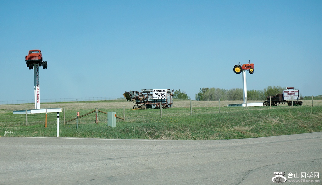 DSC05566_.jpg
