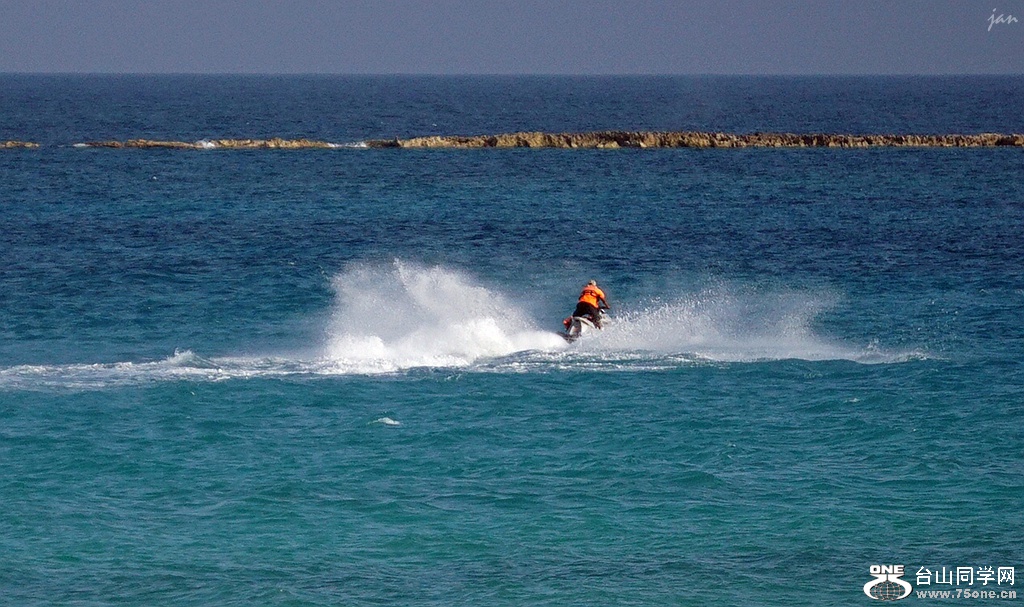DSC02995_.jpg