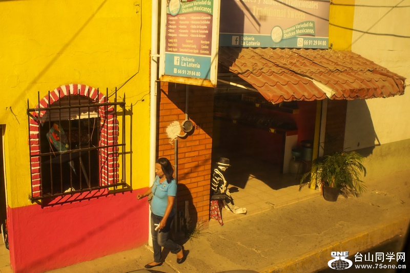 2016_11 2025.jpg
