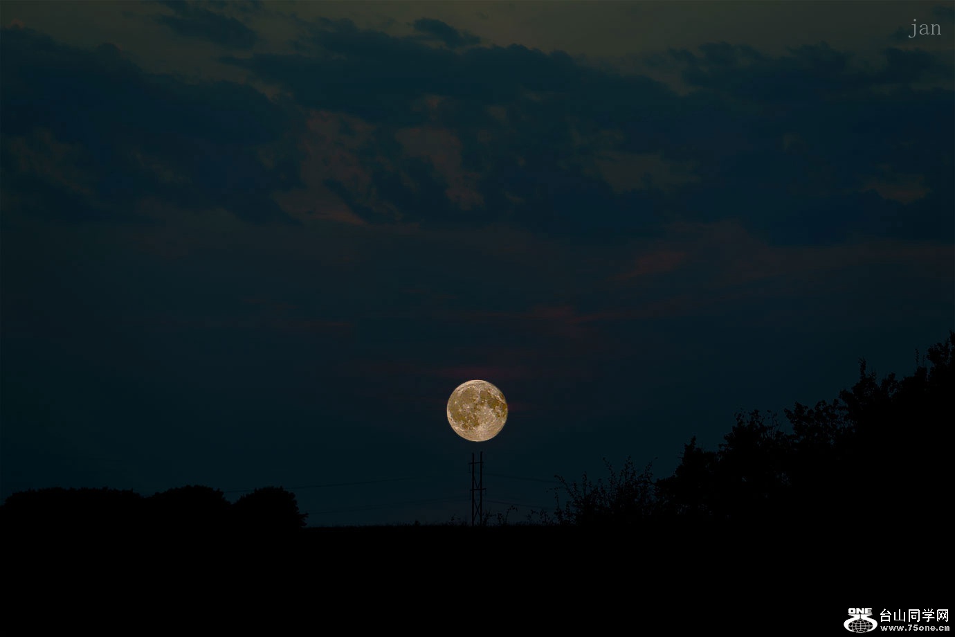 IMG_0715-b.jpg
