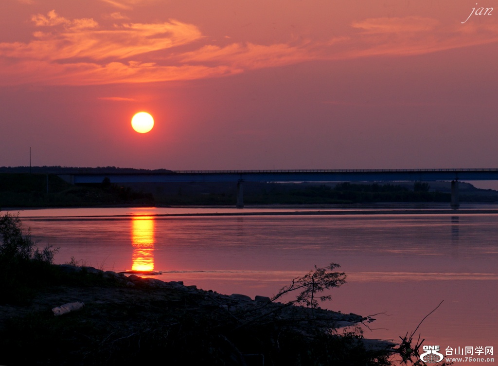DSC04989_.jpg